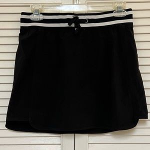 Athleta Black Skirt Skort Striped Waistband - Size 0 - VGUC
